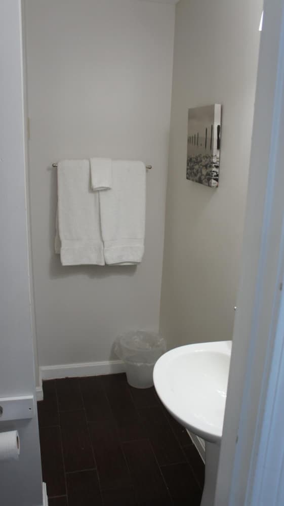 Atlantic Sands property views in Hampton, NH — gallery photo 3