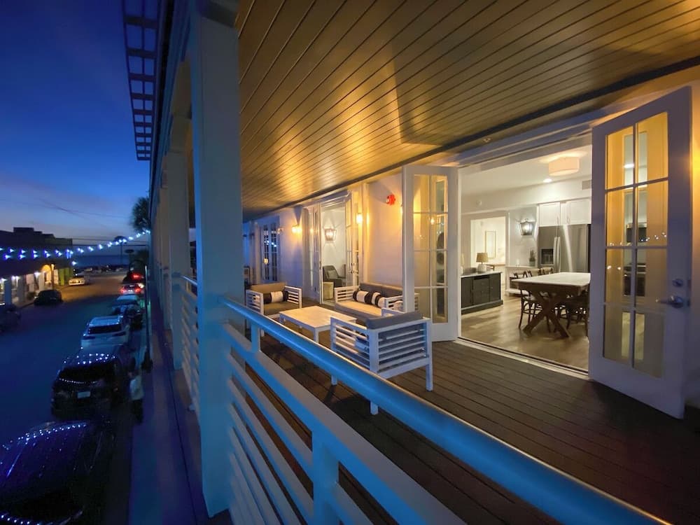 Berkeley Beach Club property views in St. Pete Beach, FL — gallery photo 3