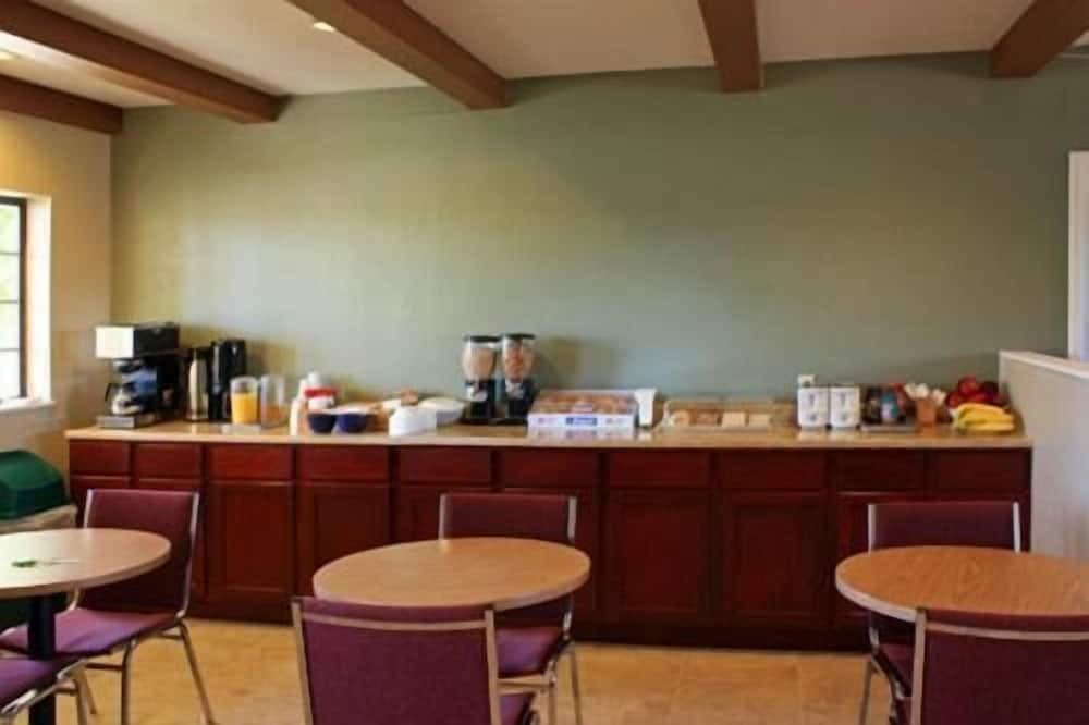 Oak Ridge Inn gallery photo in Plymouth, CA — image 14