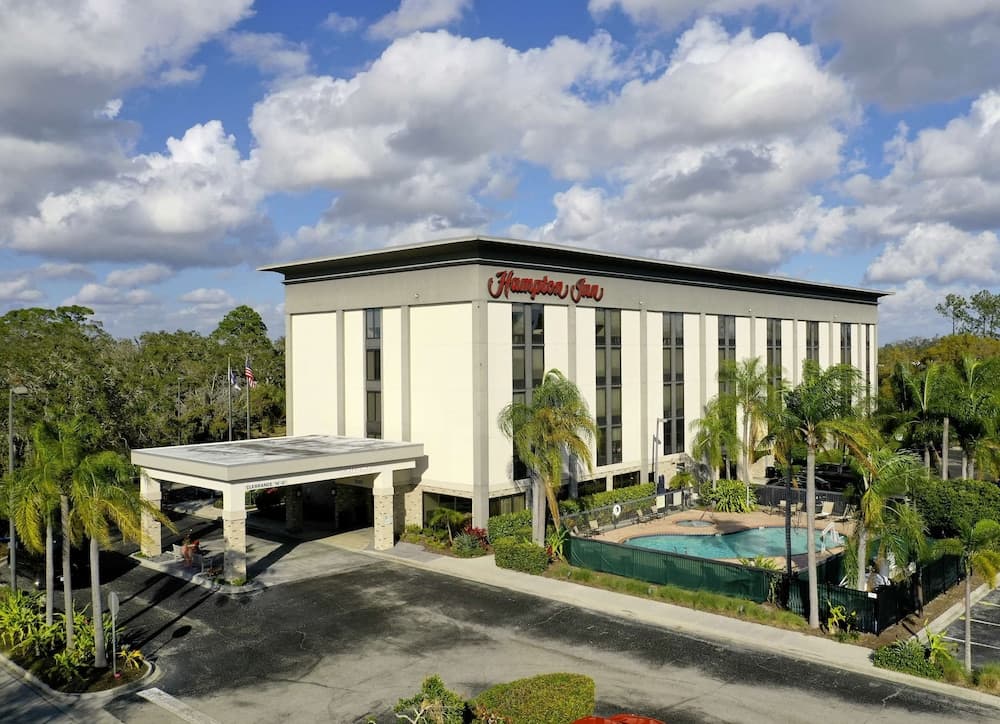 Hampton Inn Sarasota - I-75 Bee Ridge featured exterior or lobby in Sarasota, FL — similar hotel