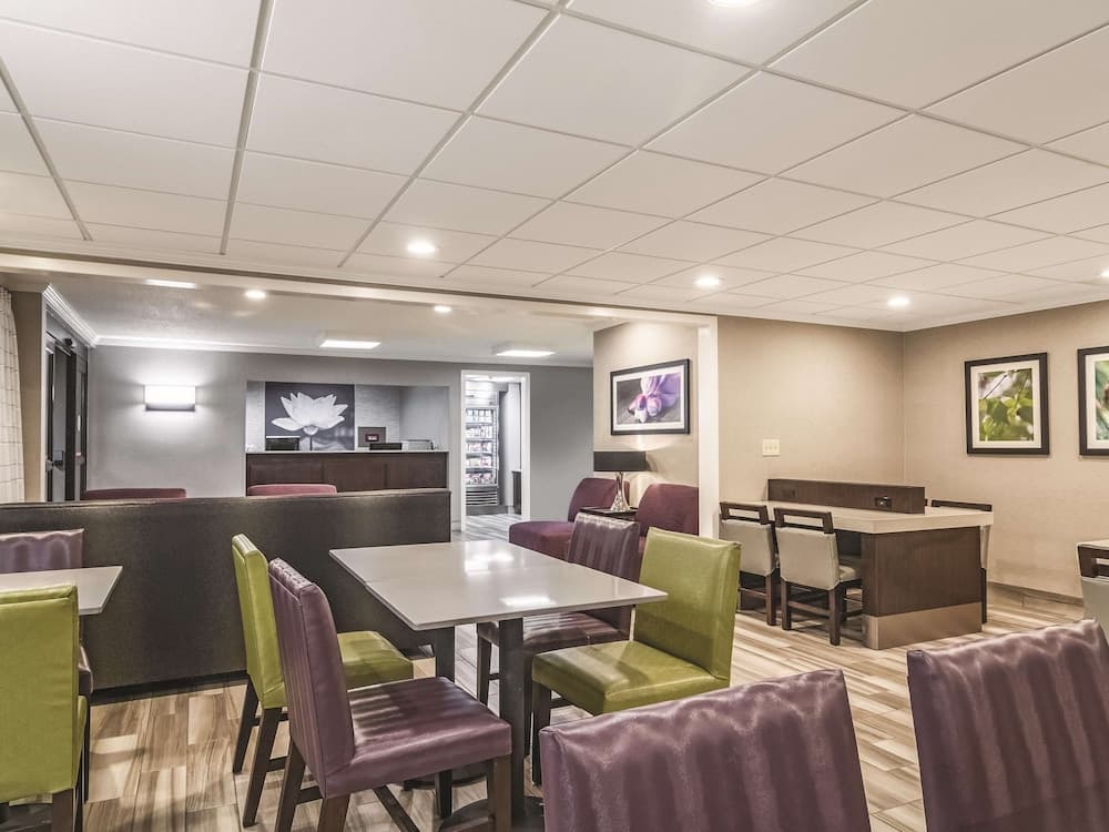 Wingate by Wyndham Brunswick GA / I-95 featured exterior or lobby in Brunswick, GA — similar hotel
