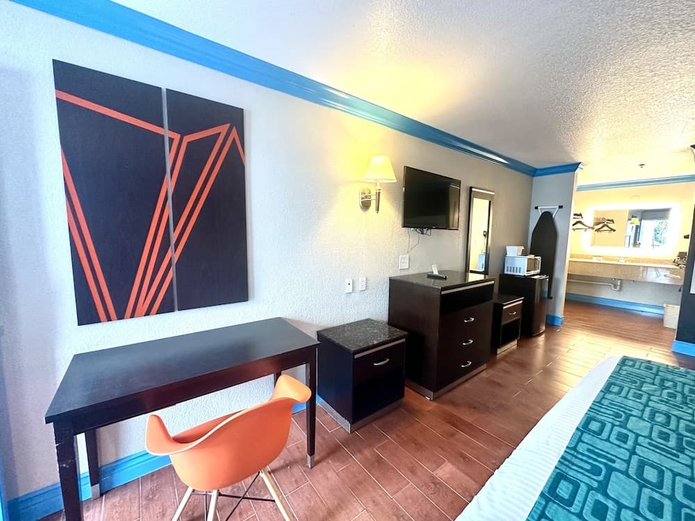 Casa Blanca Hotel - Orange gallery photo in Orange, CA — image 15