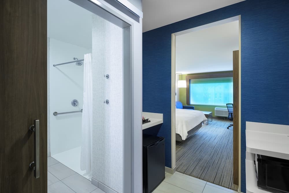 Holiday Inn Express & Suites Phoenix East - Gilbert by IHG gallery photo in Gilbert, AZ — image 21