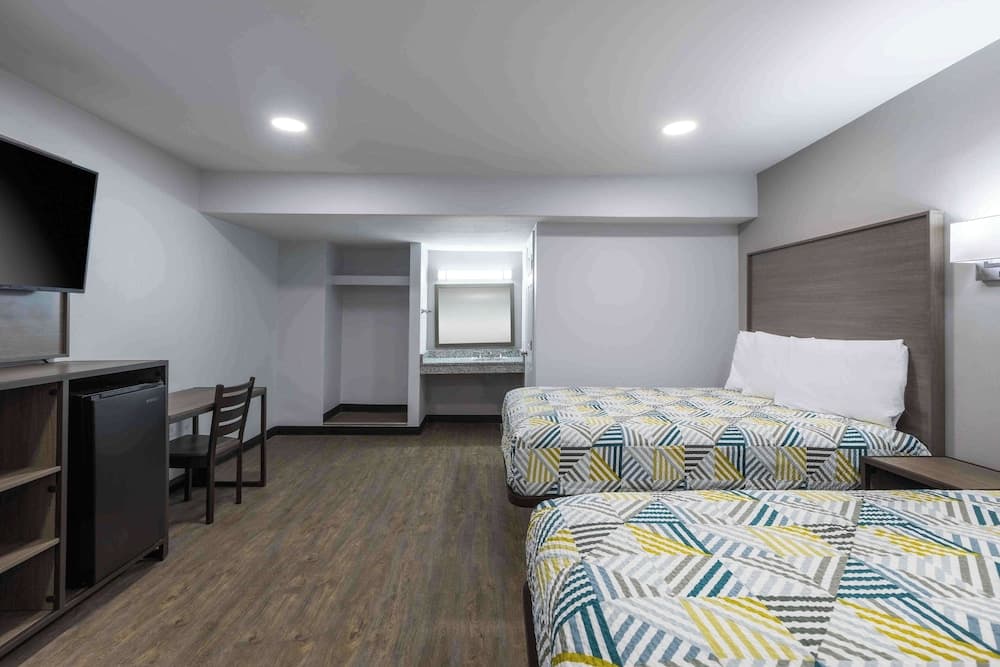 Motel 6 Hickory, NC gallery photo in Hickory, NC — image 15