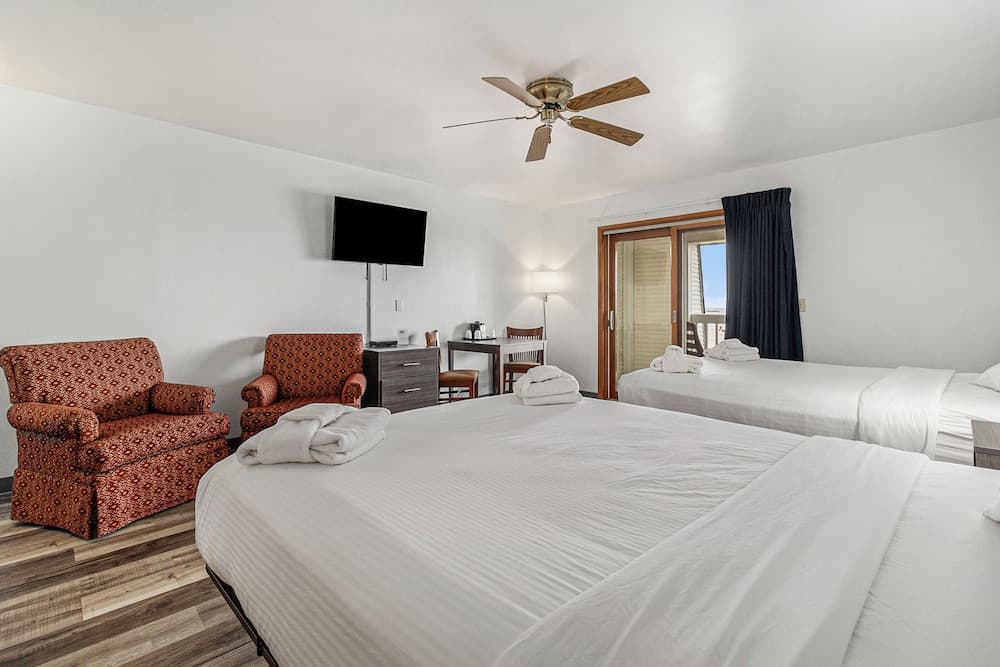 Snyder's Shoreline Inn gallery photo in Ludington, MI — image 149