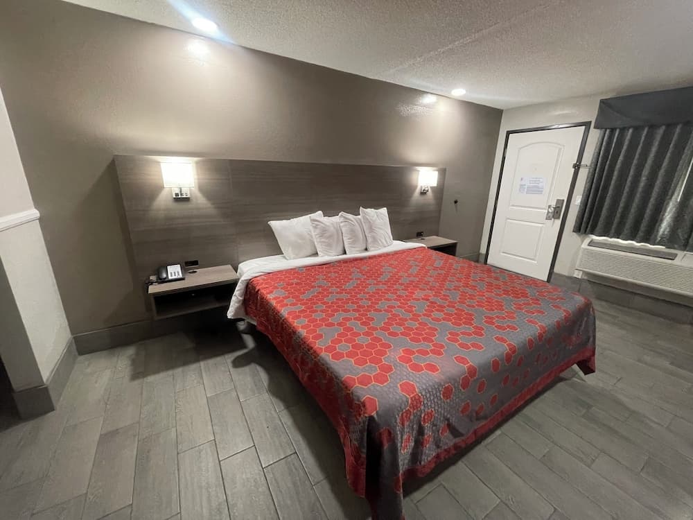 SimpleStay Suites - San Bernardino featured exterior or lobby in San Bernardino, CA — similar hotel