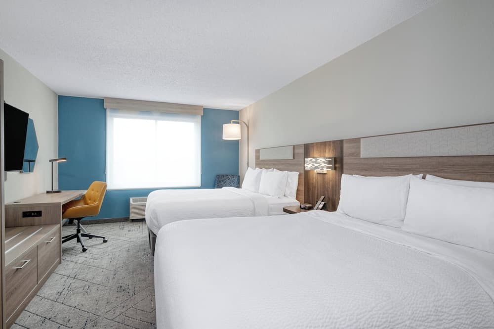 Holiday Inn Express & Suites Gahanna/Columbus Airport by IHG property views in Columbus, OH — gallery photo 3