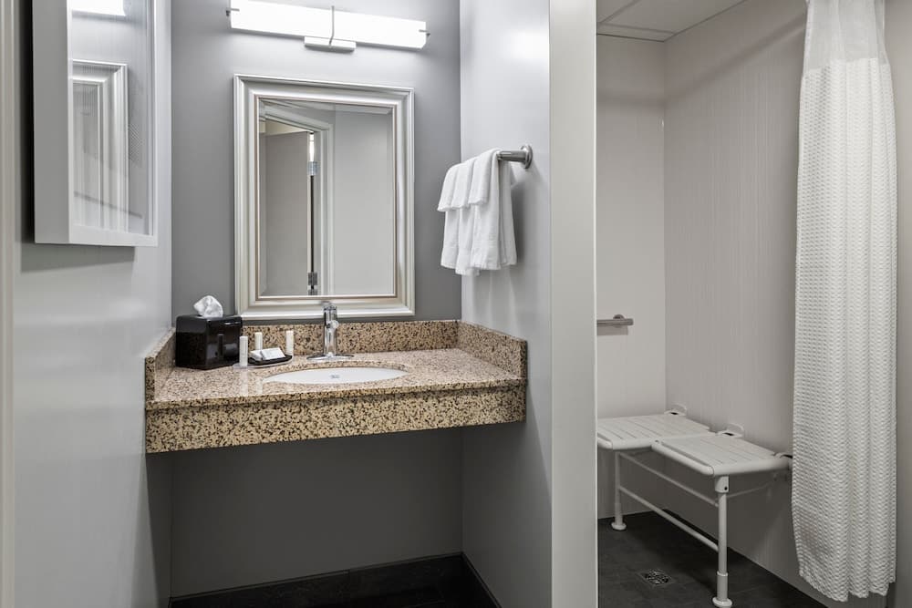 Courtyard by Marriott La Crosse gallery photo in La Crosse, WI — image 39