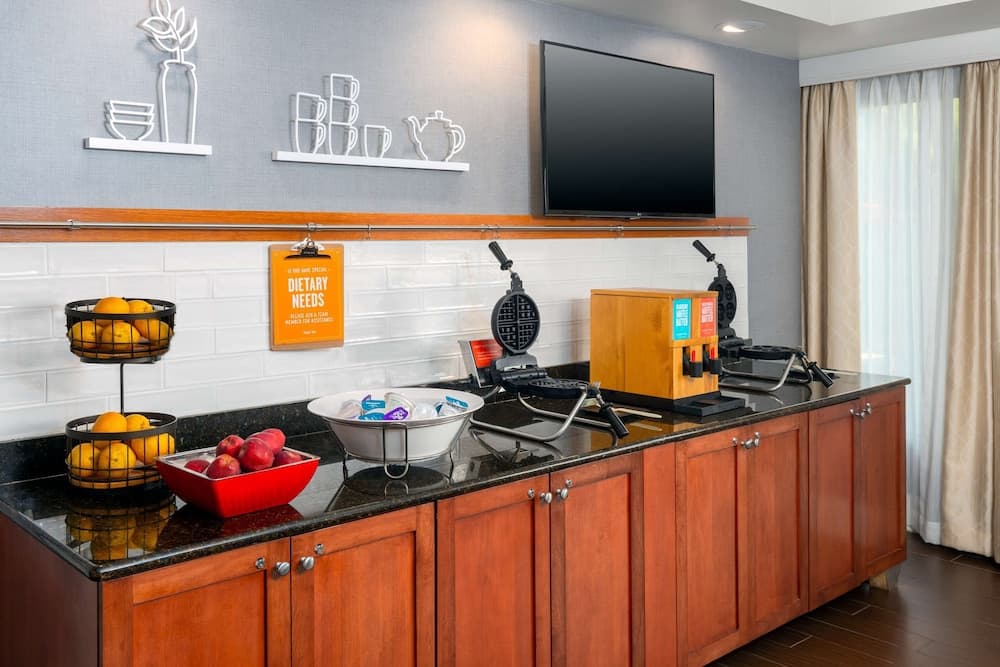 Hampton Inn Bonita Springs/Naples-North gallery photo in Bonita Springs, FL — image 25