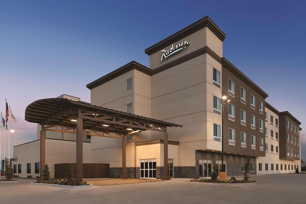 Radisson Hotel Oklahoma City Airport featured exterior or lobby in Oklahoma City, OK — similar hotel