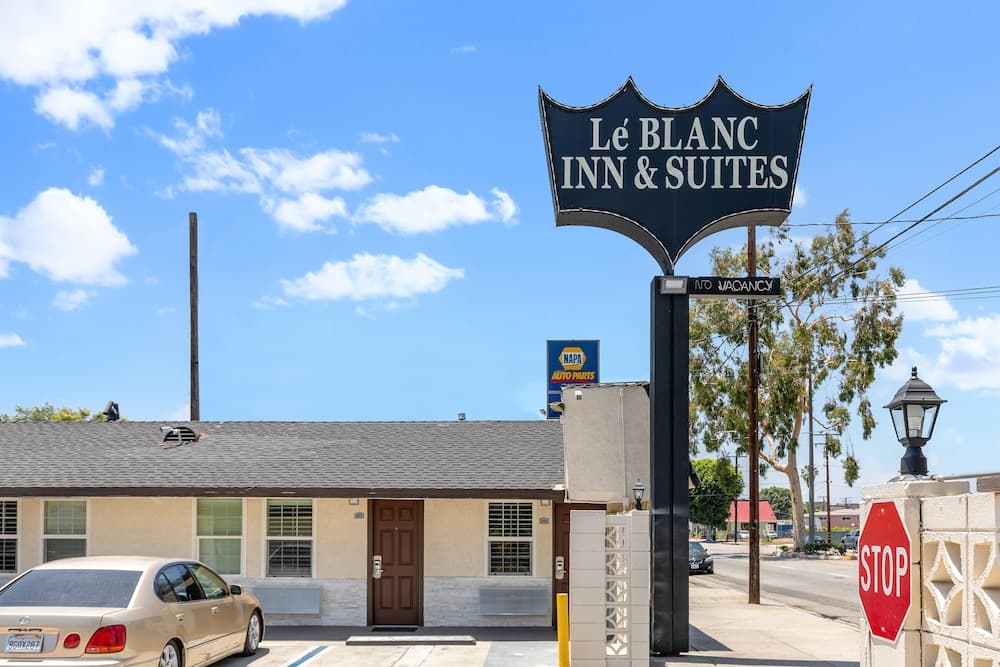 Le Blanc Inn & Suites featured exterior or lobby in El Monte, CA — similar hotel