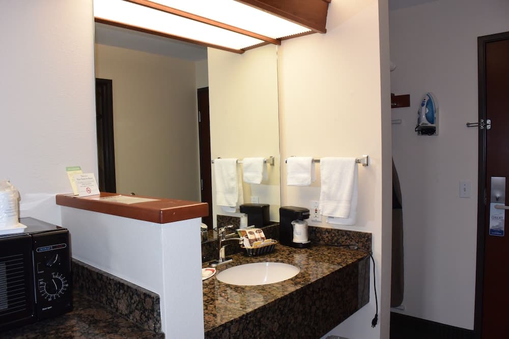 Travelodge Suites by Wyndham Newberg gallery photo in Newberg, OR — image 19