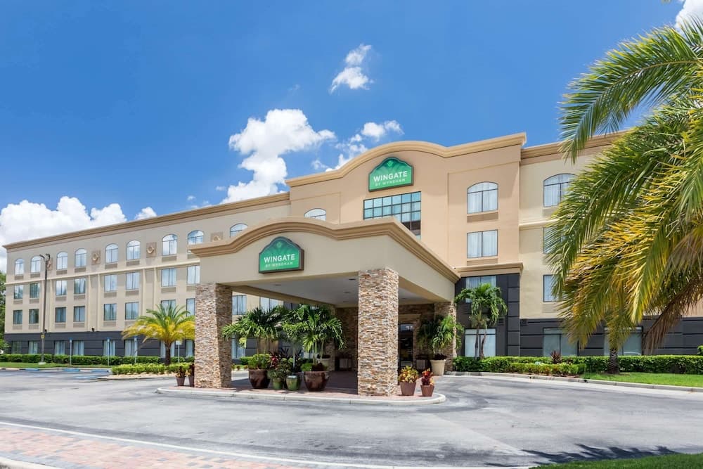 Wingate by Wyndham Convention Ctr Closest Universal Orlando featured exterior or lobby in Orlando, FL — similar hotel