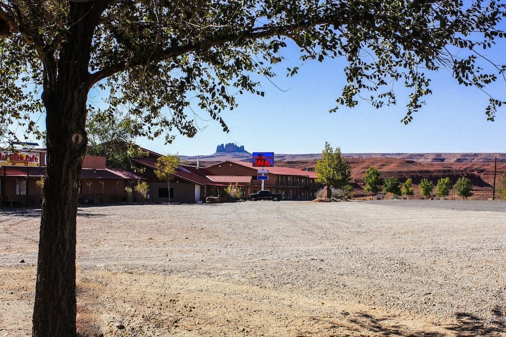 Hat Rock Inn property views in Mexican Hat, UT — gallery photo 3