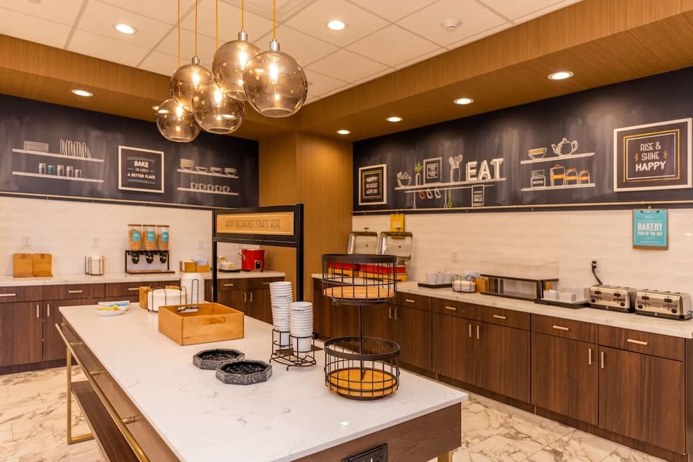 Hampton Inn & Suites Houston Sugar Land gallery photo in Sugar Land, TX — image 41