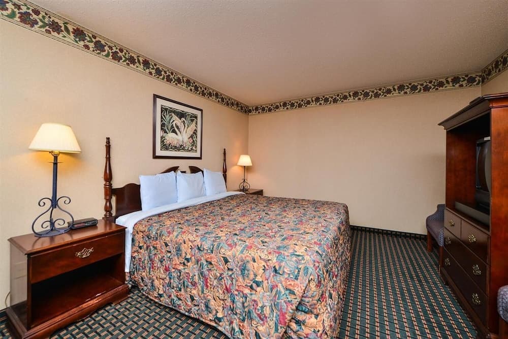 Budget Inn and Suites interior in Guymon, OK — gallery photo 2