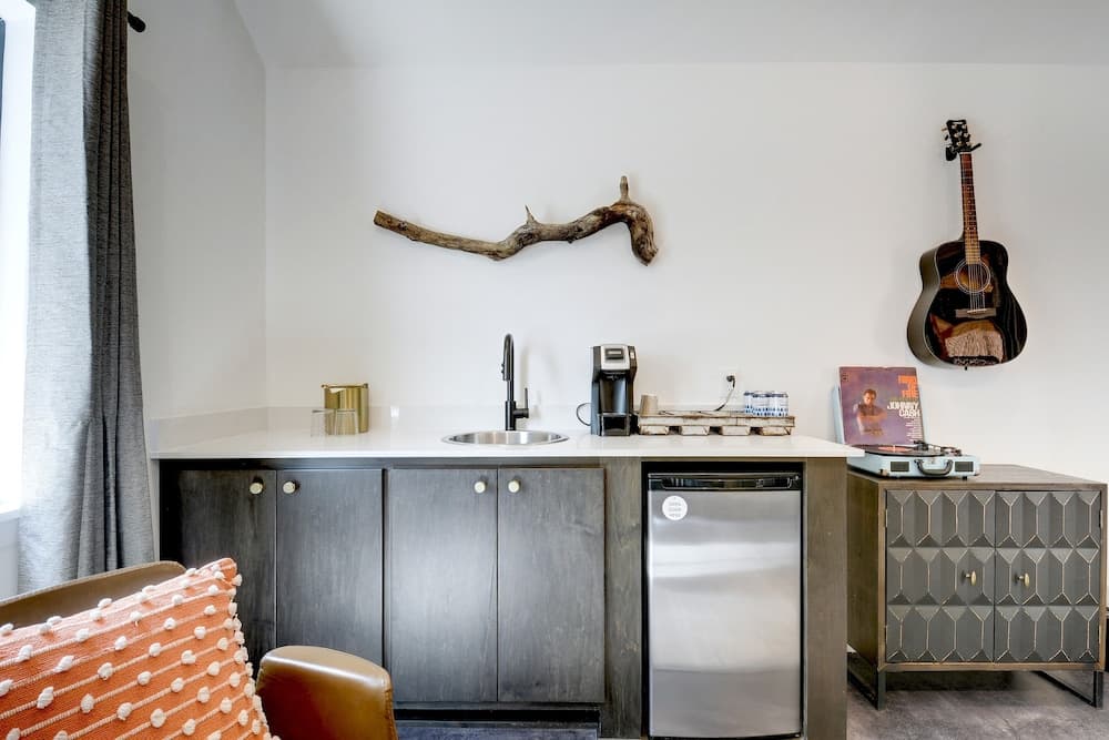 Lucky Arrow Retreat - Dripping Springs gallery photo in Dripping Springs, TX — image 59