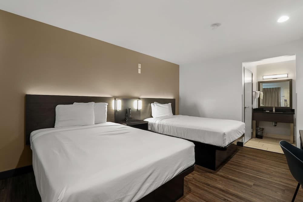 Studio 6 Suites Escondido, CA gallery photo in Escondido, CA — image 10
