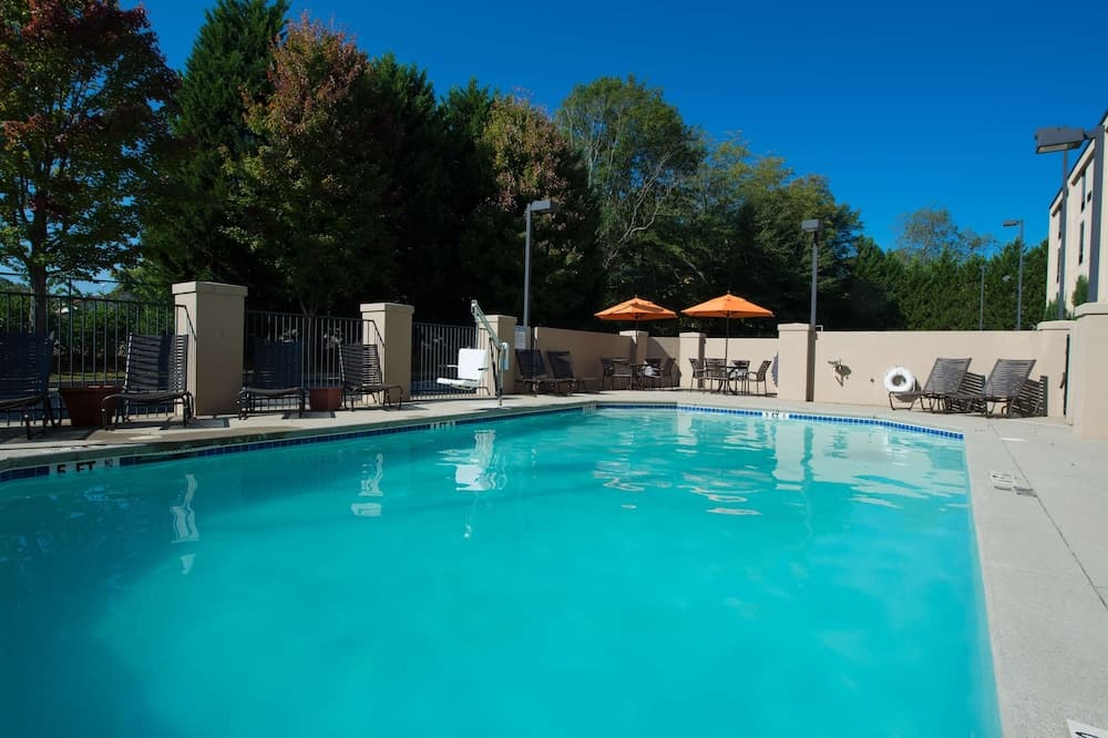 Hampton Inn Gainesville gallery photo in Gainesville, GA — image 12