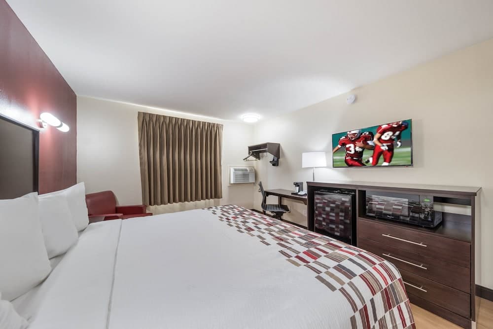 Red Roof Inn & Suites Denton gallery photo in Denton, TX — image 11