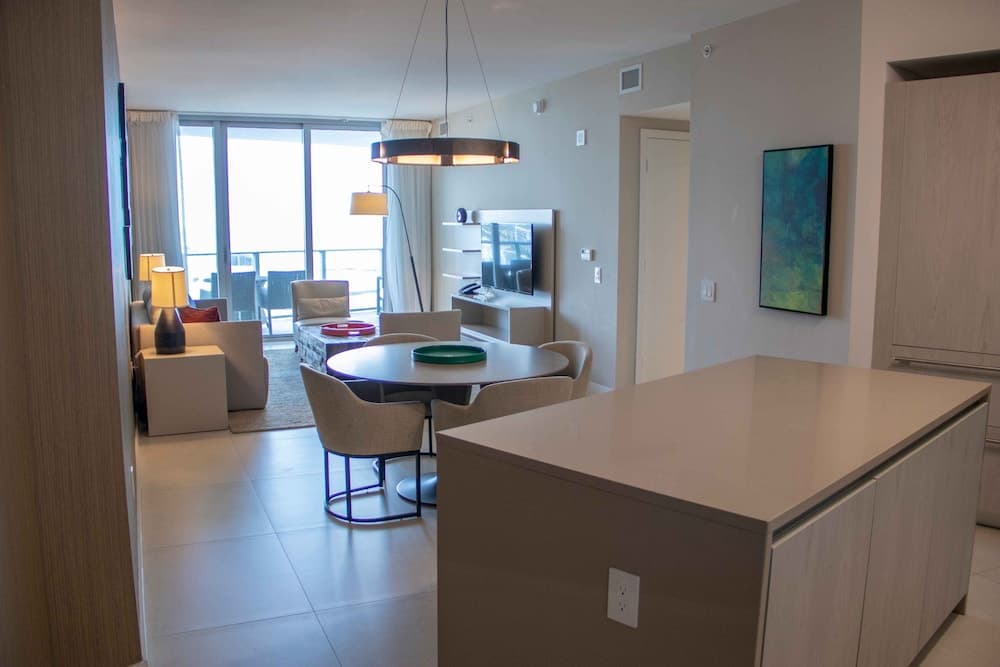 Lyfe Residence Building - Private apts over the beach property views in Hollywood, FL — gallery photo 3