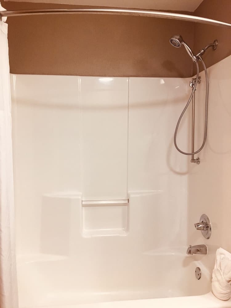 Hawthorn Extended Stay by Wyndham Conyers interior in Conyers, GA — gallery photo 2