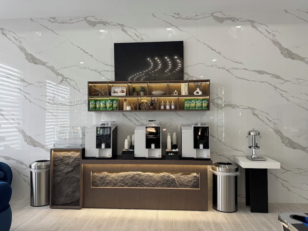 Blue – A Modern Hotel, an Ascend Collection Hotel featured exterior or lobby in West Springfield — similar hotel