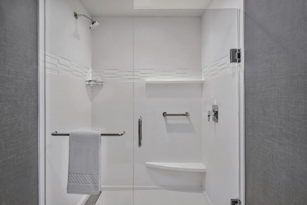 Residence Inn by Marriott Orlando Flamingo Crossing/Western Entrance gallery photo in Winter Garden, FL — image 7