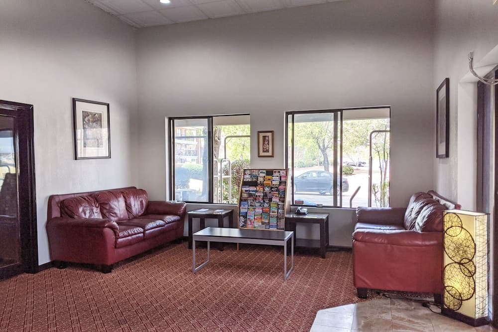 Brick Lodge Atlanta/Norcross interior in Norcross, GA — gallery photo 2