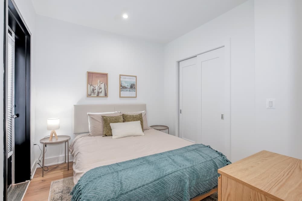 Capitol Hill Suites- Unit 7 interior in Washington, DC — gallery photo 2