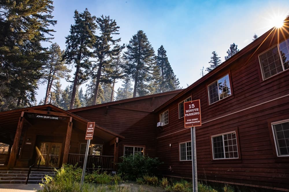 John Muir Lodge gallery photo in Hume, CA — image 36