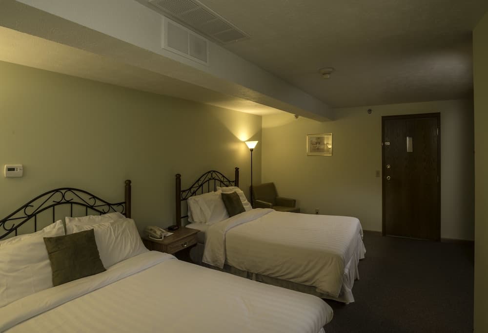 Sugarcreek Village Inn gallery photo in Sugarcreek, OH — image 12