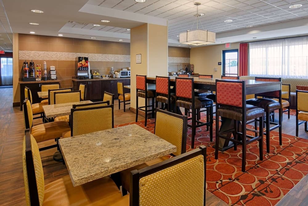 Wyndham Garden Lancaster CA gallery photo in Lancaster, CA — image 6