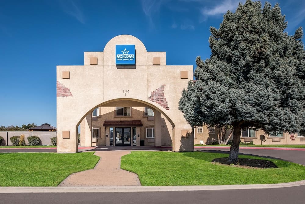 Americas Best Value Inn Sparks exterior or lobby in Sparks, NV — main listing photo