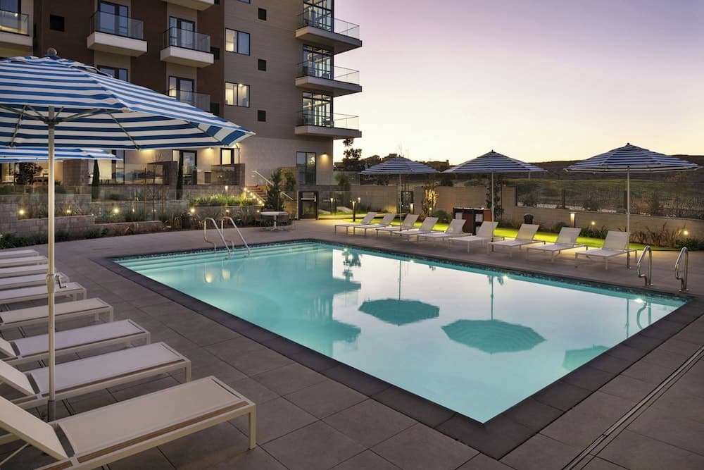 Courtyard By Marriot Sand City Monterey gallery photo in Seaside, CA — image 16