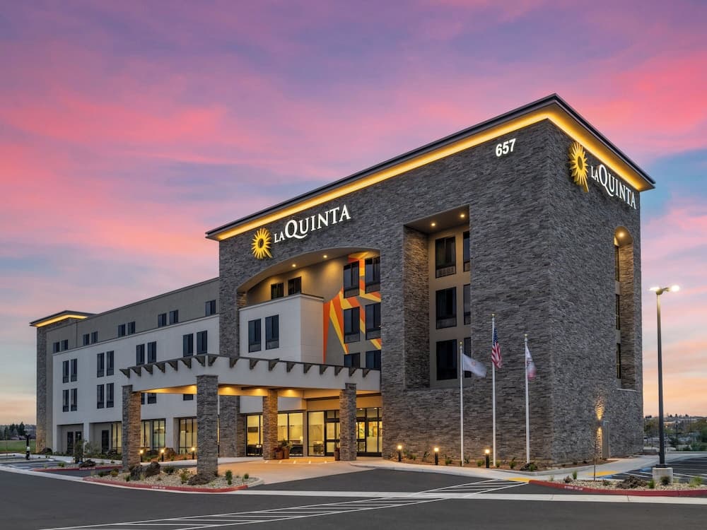 La Quinta Inn And Suites By Wyndham Lincoln — hotel in Lincoln, California
