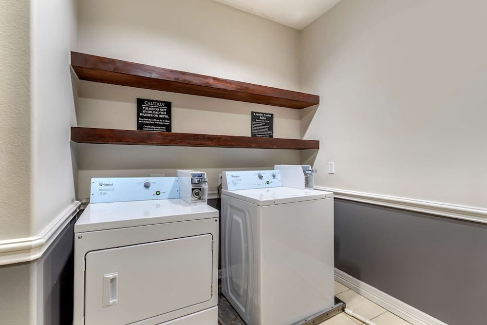 Best Western Sugarland Inn interior in Sugar Land, TX — gallery photo 2