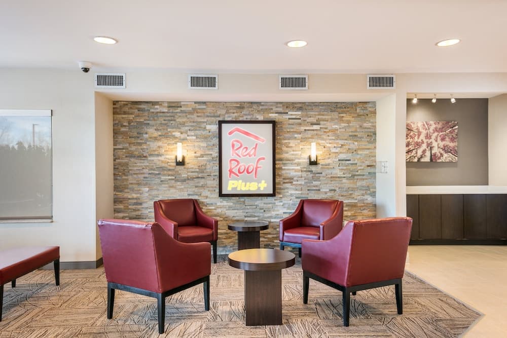 Red Roof Inn PLUS+ Boston - Logan interior in Saugus — gallery photo 2
