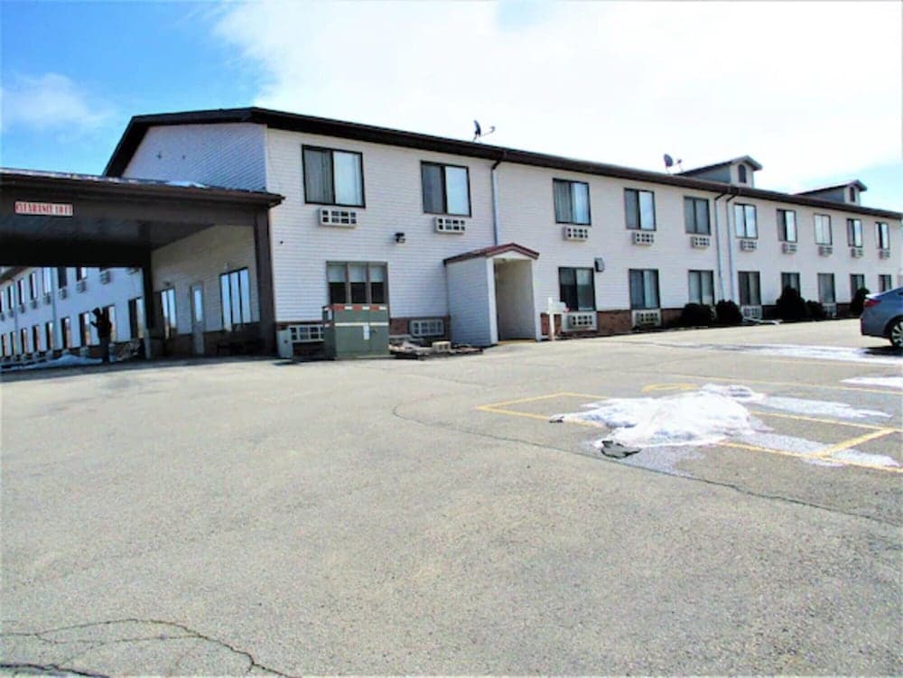 Marifah Inn — hotel in Williamsburg, Iowa