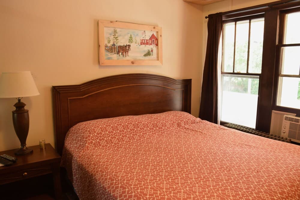 The Baseball Hotel gallery photo in Richfield Springs, NY — image 136