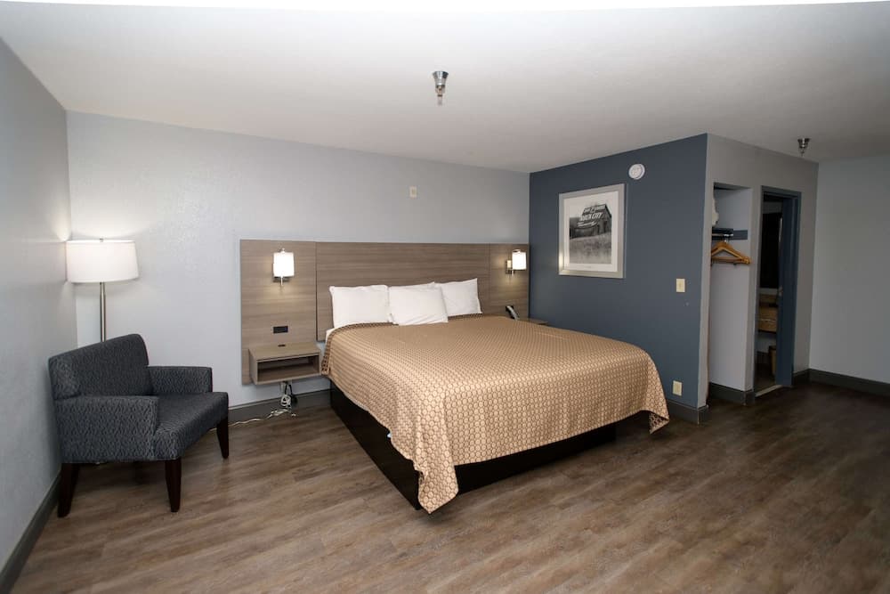 Home Town Inn Ringgold property views in Ringgold, GA — gallery photo 3