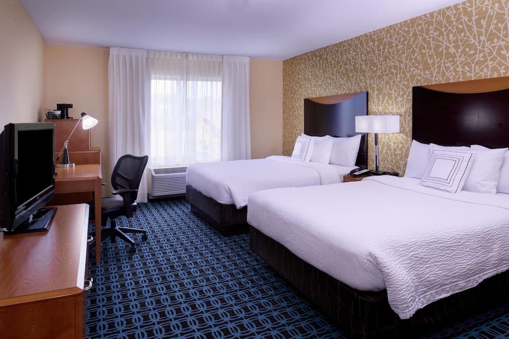 Fairfield Inn & Suites by Marriott New Buffalo property views in New Buffalo, MI — gallery photo 3