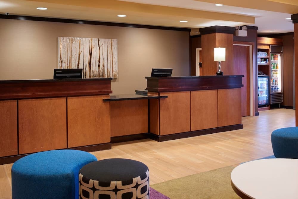 Fairfield Inn & Suites by Marriott New Buffalo interior in New Buffalo, MI — gallery photo 2
