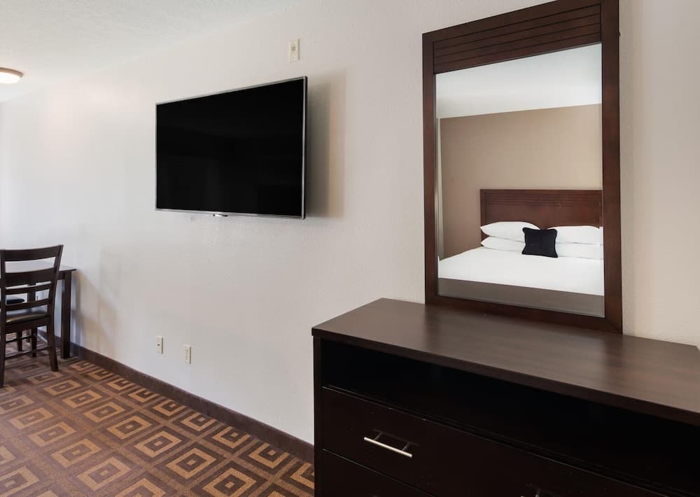 Quality Inn & Suites Kennewick Tri-Cities gallery photo in Kennewick, WA — image 6