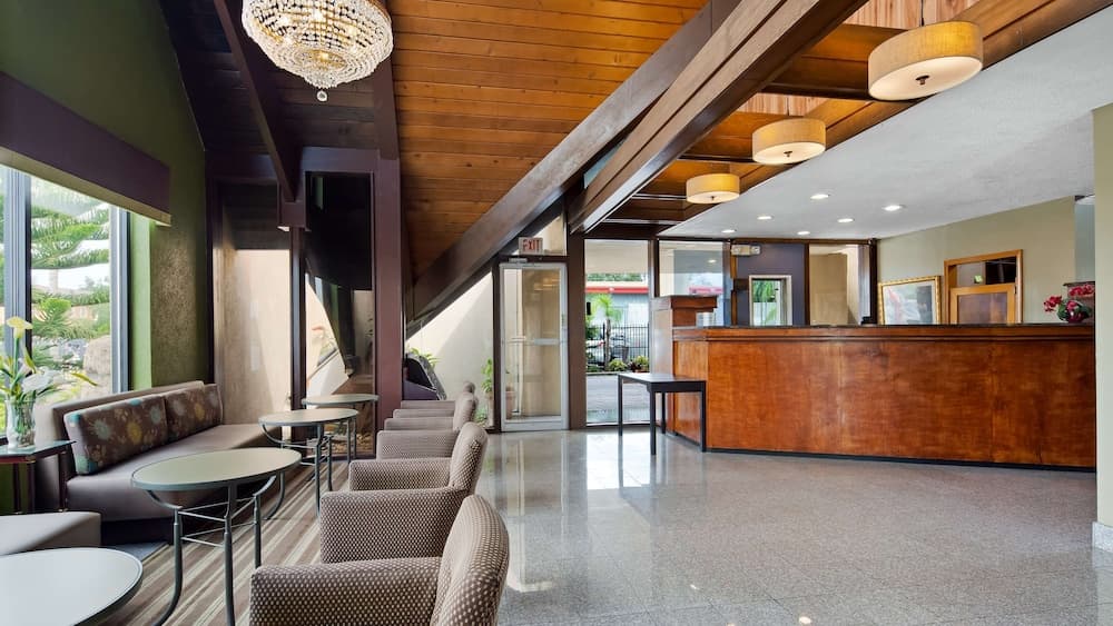 Best Western Orlando West interior in Orlando, FL — gallery photo 2