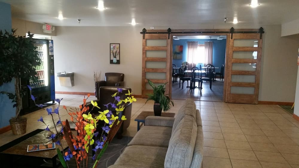 Rock Creek Hotel interior in Sabetha, KS — gallery photo 2
