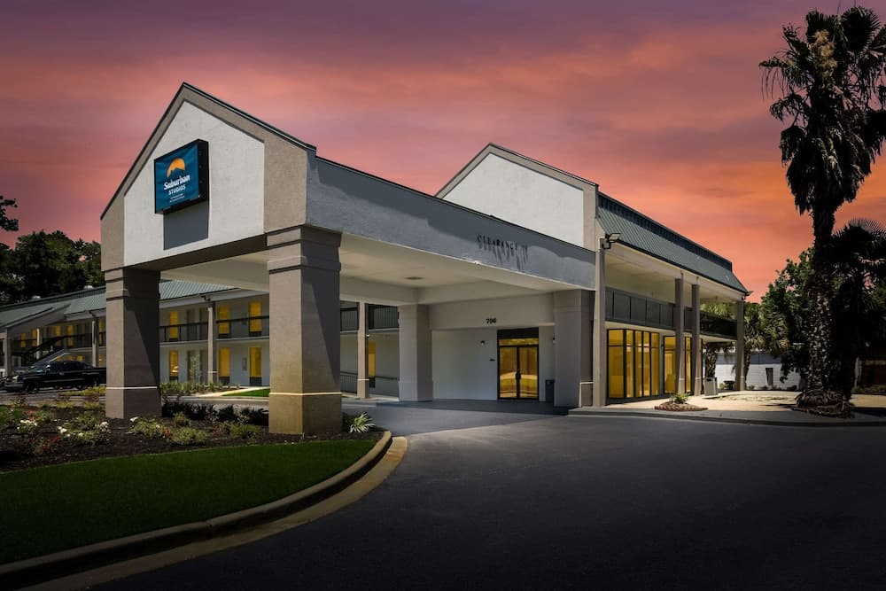 Suburban Studios Hinesville - Fort Stewart Area featured exterior or lobby in Hinesville, GA — similar hotel