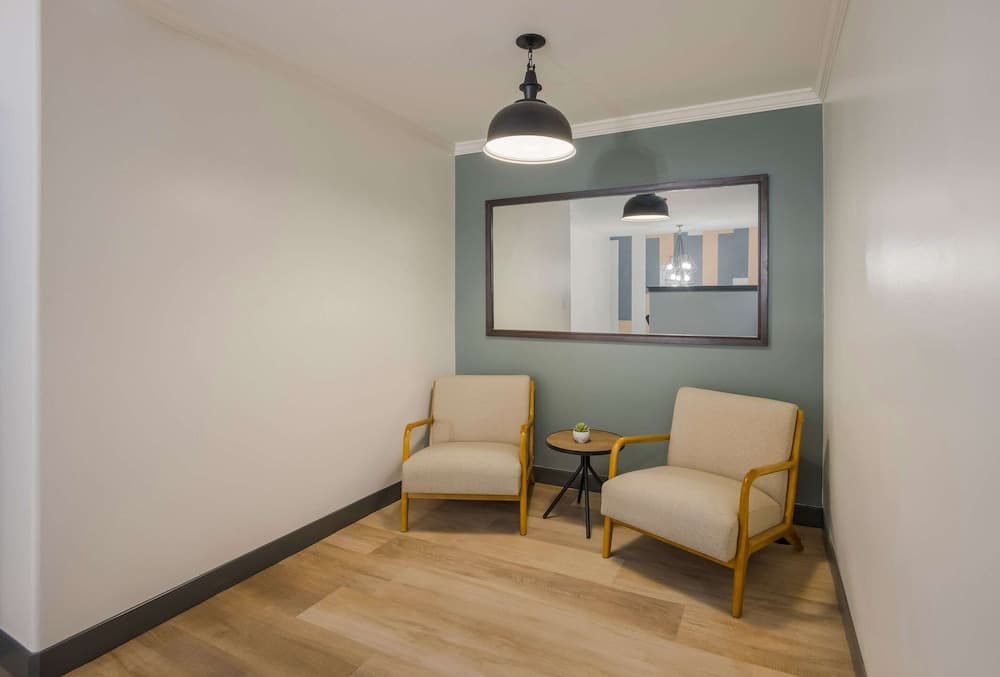 Quality Inn & Suites Castle Rock/SW Denver gallery photo in Castle Rock, CO — image 12
