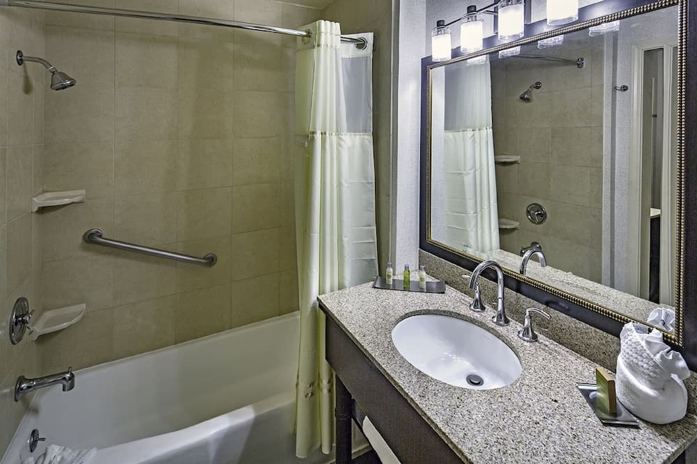 DoubleTree by Hilton Hotel Modesto gallery photo in Modesto, CA — image 37
