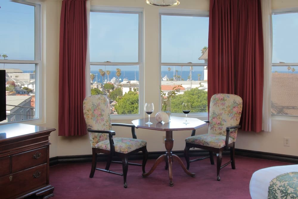 Hotel St. Lauren property views in Avalon, CA — gallery photo 3